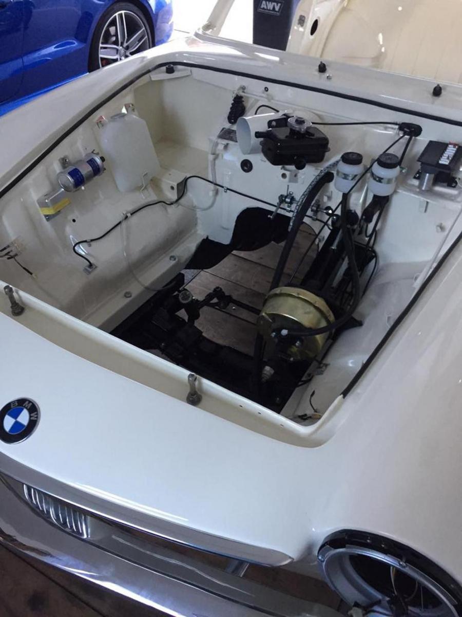 Детали создания BMW Glas 1600 GT 1968 года  (фото 138 из 155)